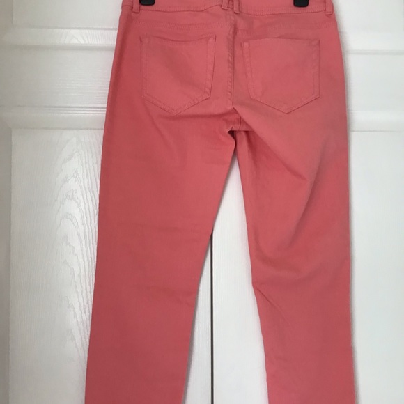 ELLE Capris - Picture 5 of 6